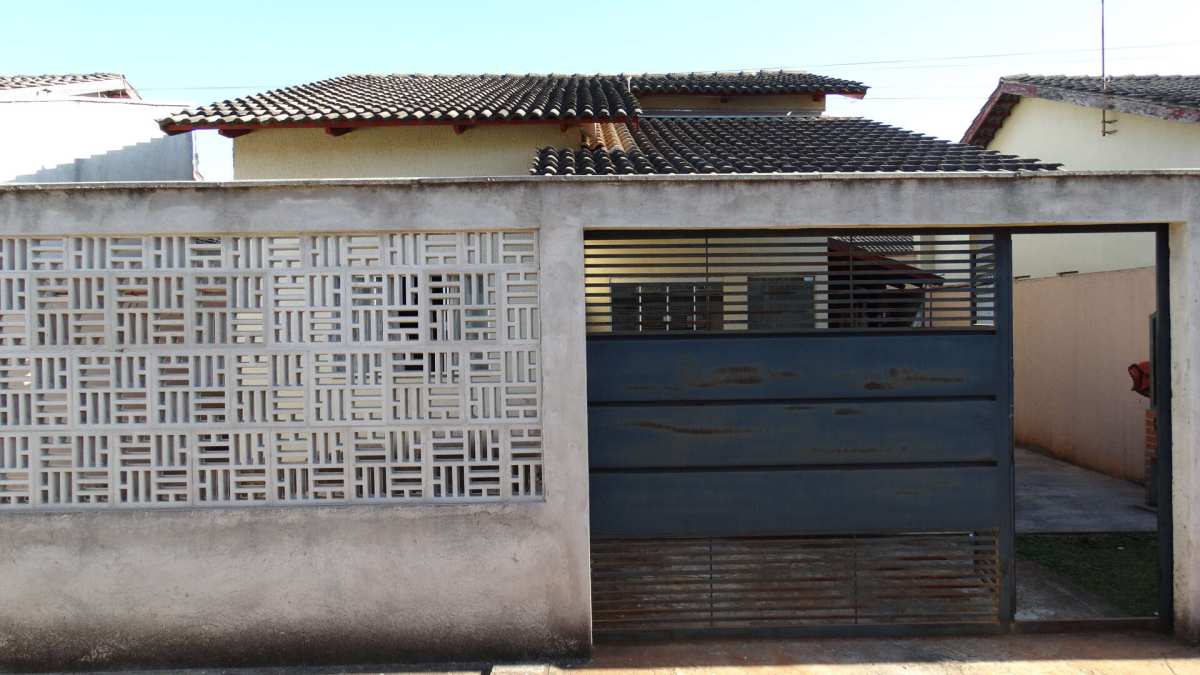  - Casa à venda, com 2 quartos, 140,00m²