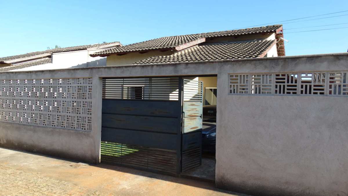 Casa à venda com 2 quartos, 140,00m² - ,